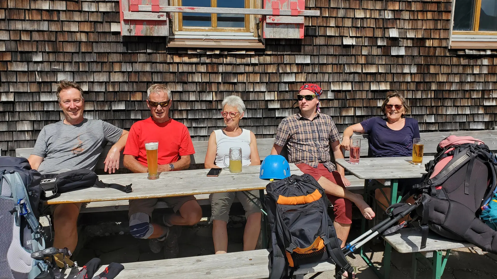 Vor der Mannheimer Hütte | © Matthias Burkhardt