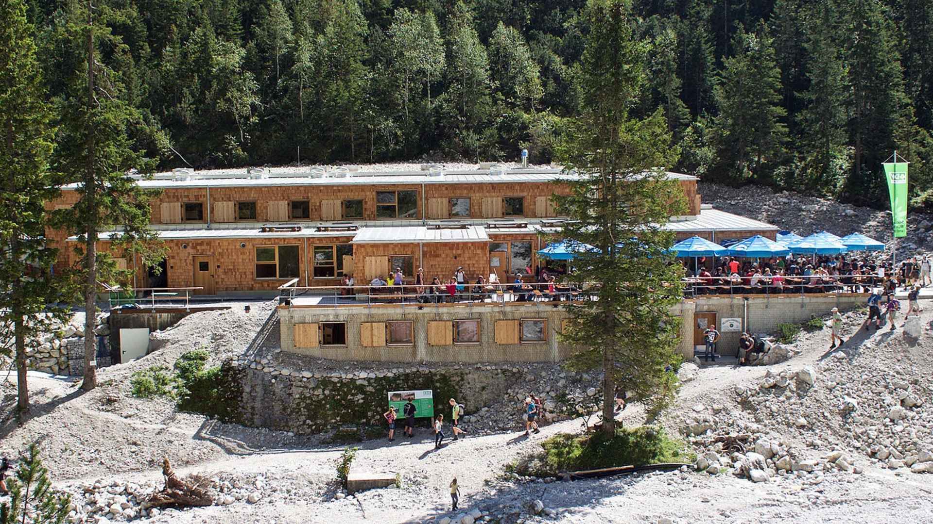 © AntonSieben, CC BY-SA 4.0 <https://creativecommons.org/licenses/by-sa/4.0>, via Wikimedia Commons