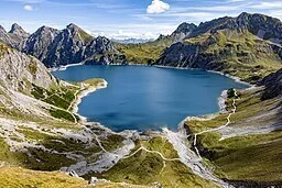 © Herbert Heim, CC BY-SA 4.0 <https://creativecommons.org/licenses/by-sa/4.0>, via Wikimedia Commons